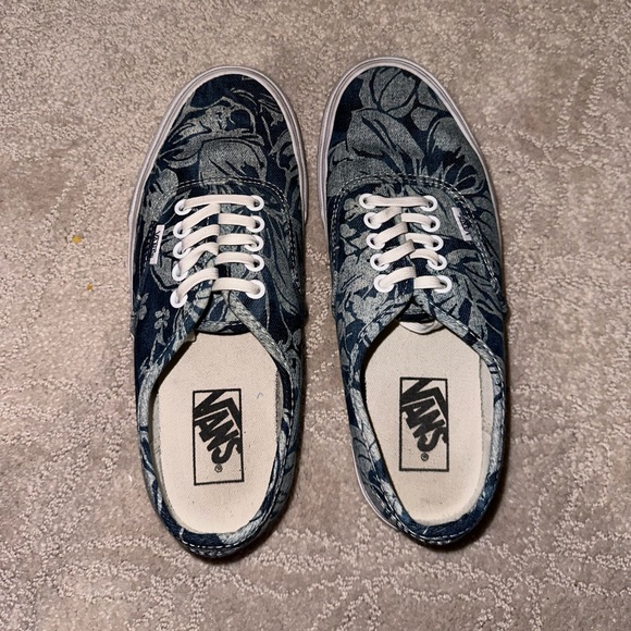 tropical Vans - Picture 2 of 6